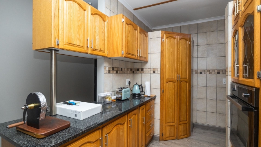 3 Bedroom Property for Sale in Safari Gardens North West